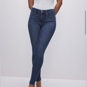 Good American size 4/27 good legs skinny jeans